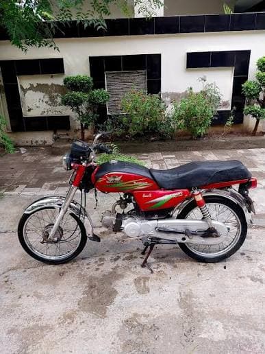 Honda City 70 thumbnail 2