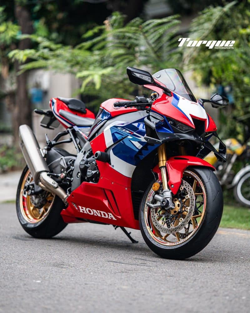 Honda CBR1000RR — photo 1