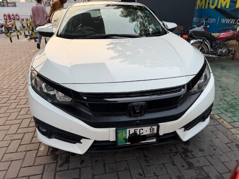 Honda Civic Oriel 1.8 i-VTEC CVT thumbnail 3