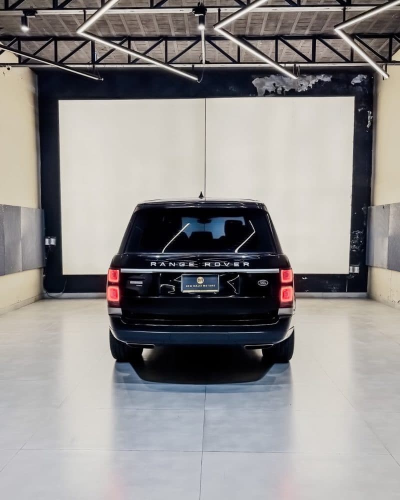 Range Rover Autobiography P400e thumbnail 5