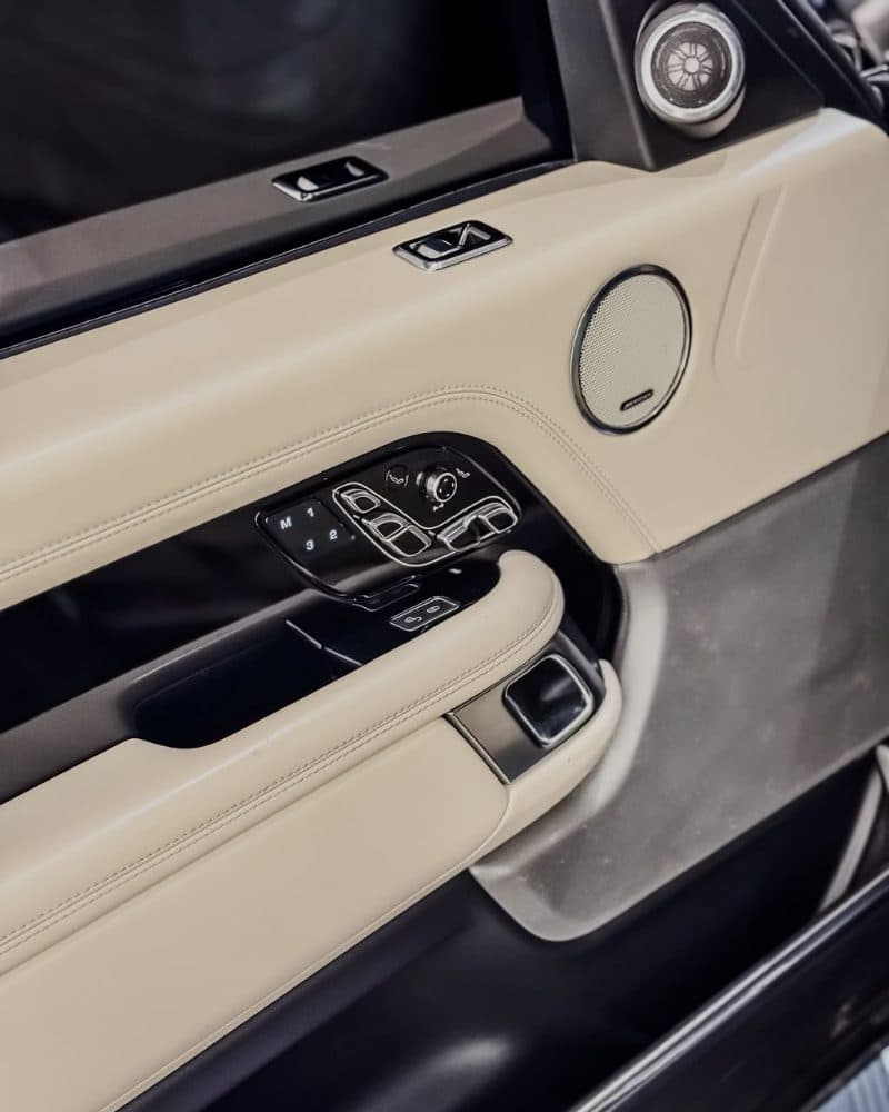 Range Rover Autobiography P400e thumbnail 6