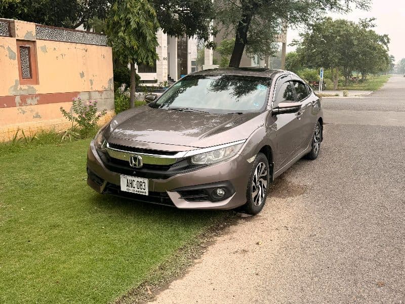Honda Civic Oriel 1.8 i-VTEC CVT