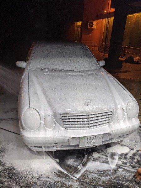 Lahore Mercedes Benz E Class E 220 d 2001
