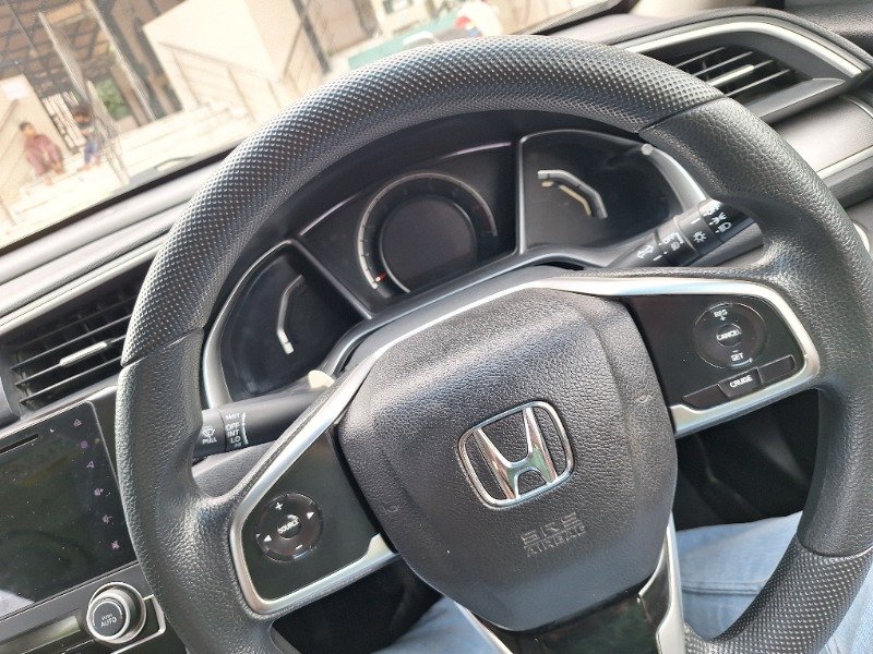Honda Civic Oriel 1.8 i-VTEC CVT 2018 Lahore