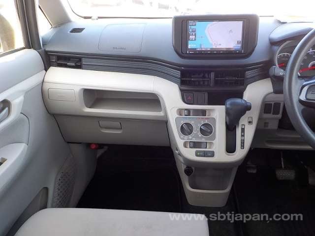 Daihatsu Move 2022 silver
