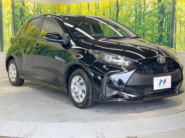 Toyota Yaris Hatchback 2022 black 2025 FRESH CLEAR 4 GRADE