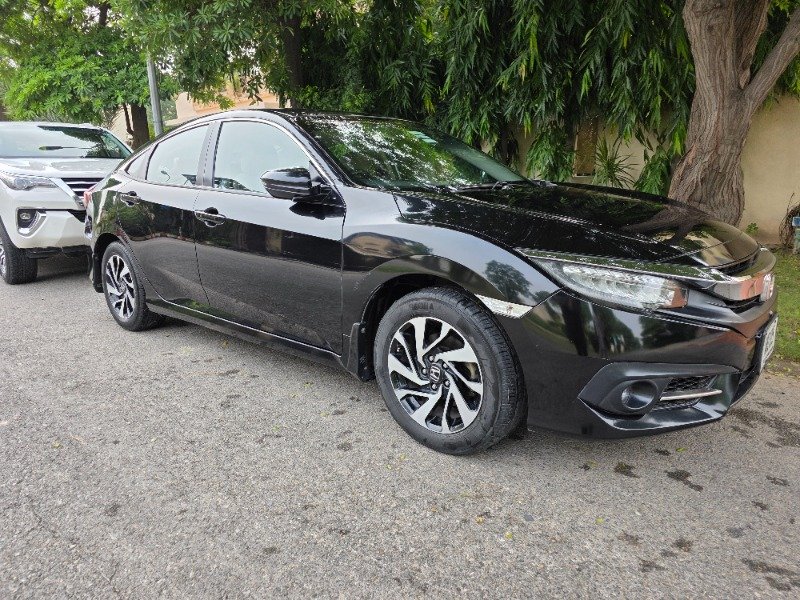 Lahore Honda Civic Oriel 1.8 i-VTEC CVT 2018