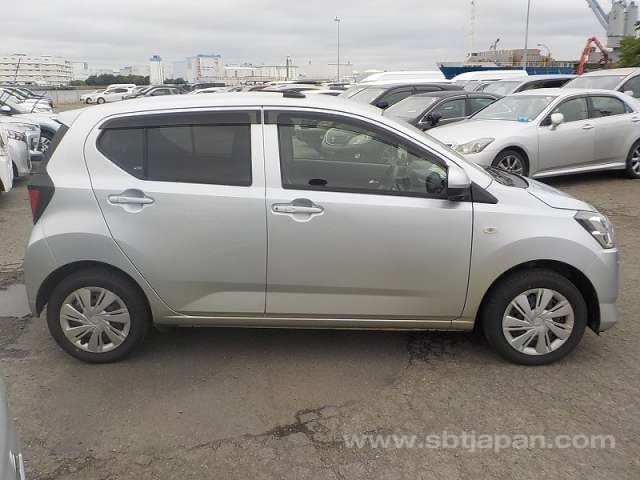 Daihatsu Mira 2022 Silver Metallic