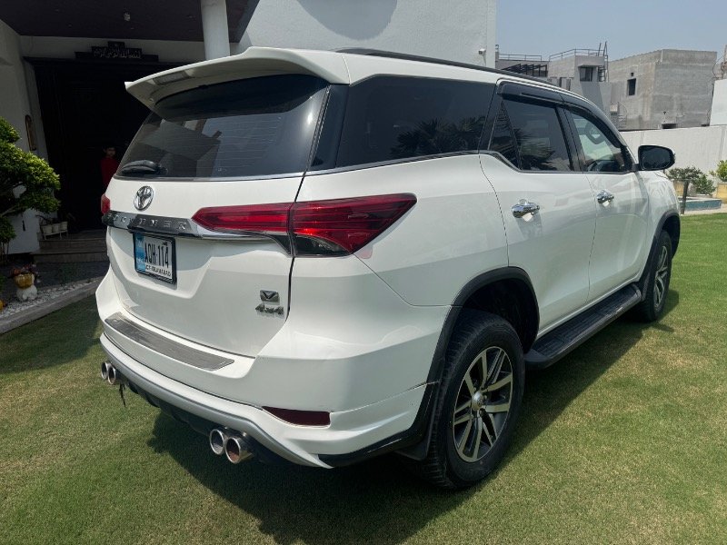 Lahore Toyota Fortuner 2,7 VVTI 2020