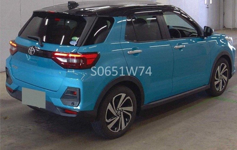 Toyota Raize 2020 blue