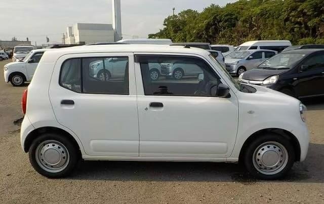 Suzuki Alto 2022  Solid White