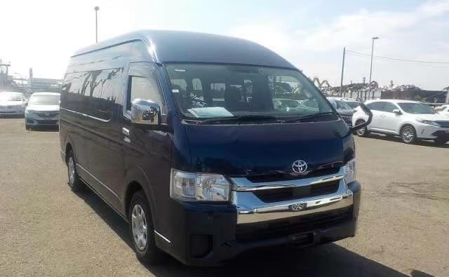 Toyota Hiace TRH 224 2020 Lahore