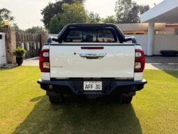 Toyota Hilux Revo V Automatic 2.8 2021 Lahore